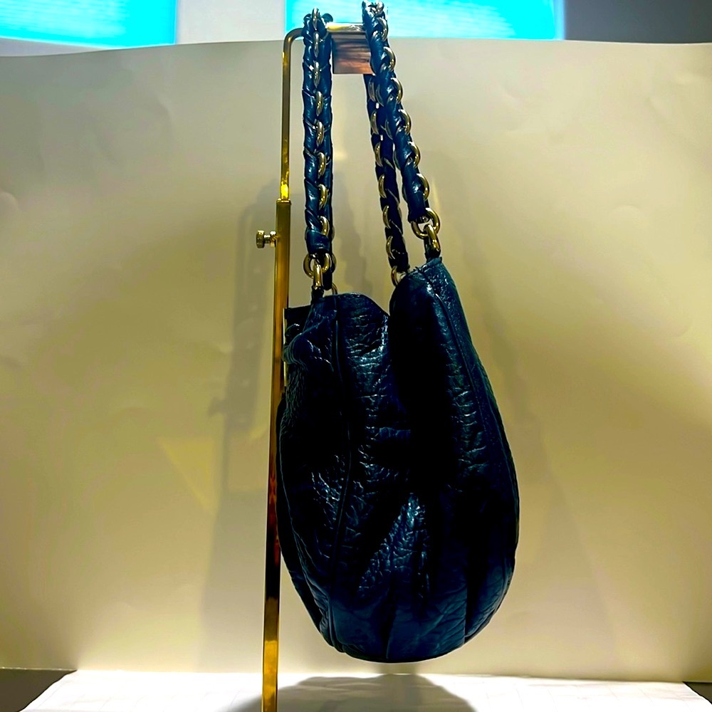 Authentic Fendi bag - Picture 4 of 13